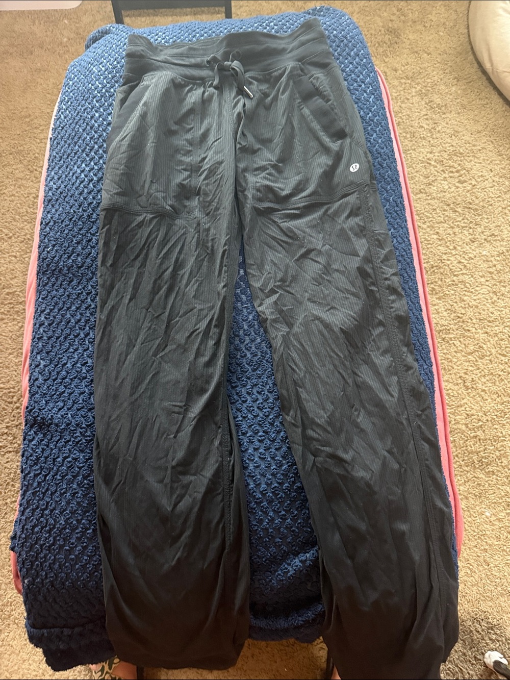 lululemon womens Lightweight Jogger Pants/dance studio pants.